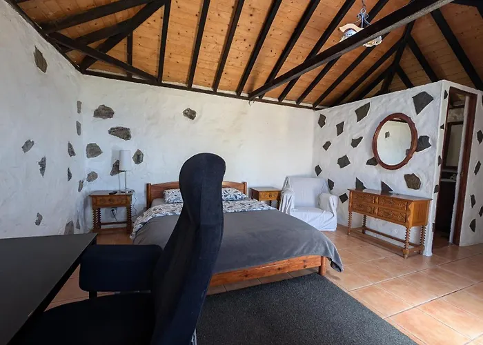 Country Private Studio